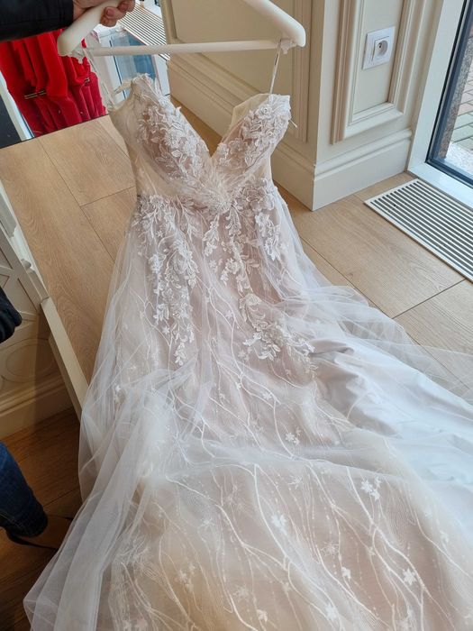 Suknia ślubna Pronovias Hyperion 36/38, stan idealny
