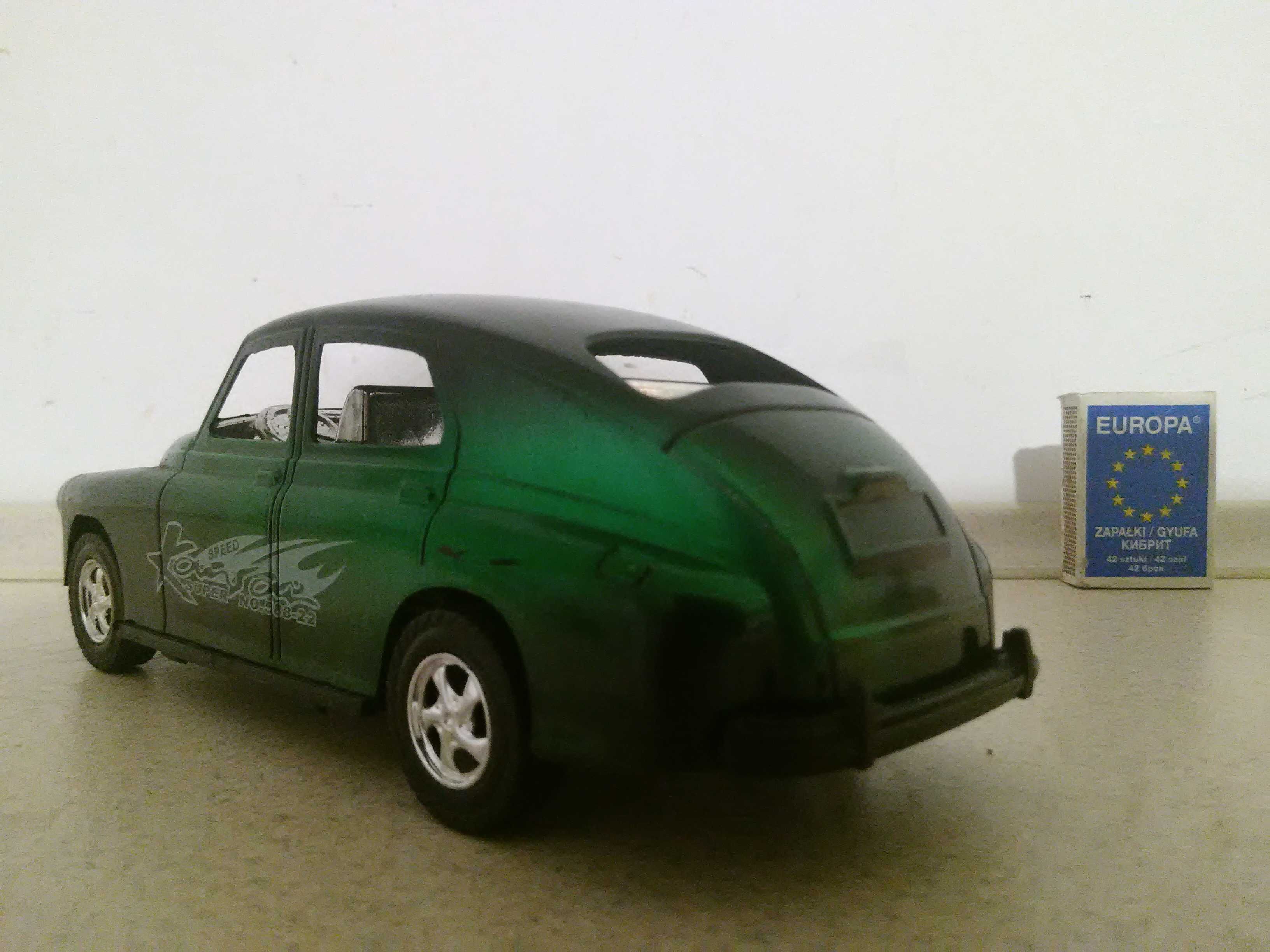 WARSZAWA Garbus MAX Tuning model 1:24 RETRO 1/24 zabytek ( prl czz )