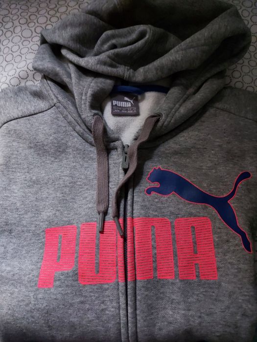 Casaco puma com capuz