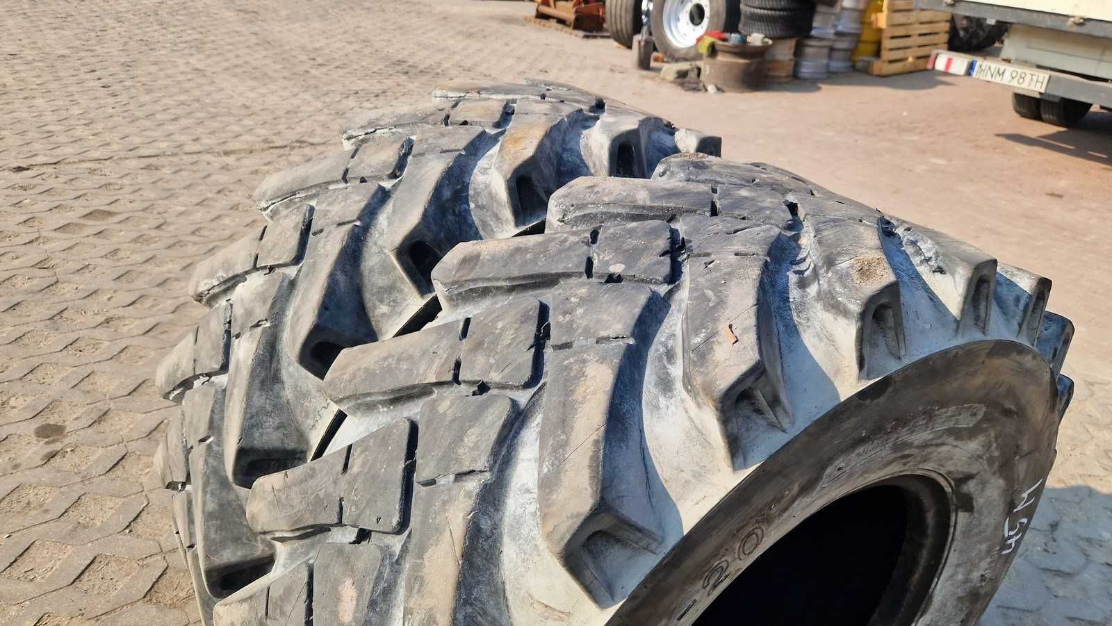 14.5-20 14.5r20 365/80r20 Camso Solideal 70% bieżnik bez napraw