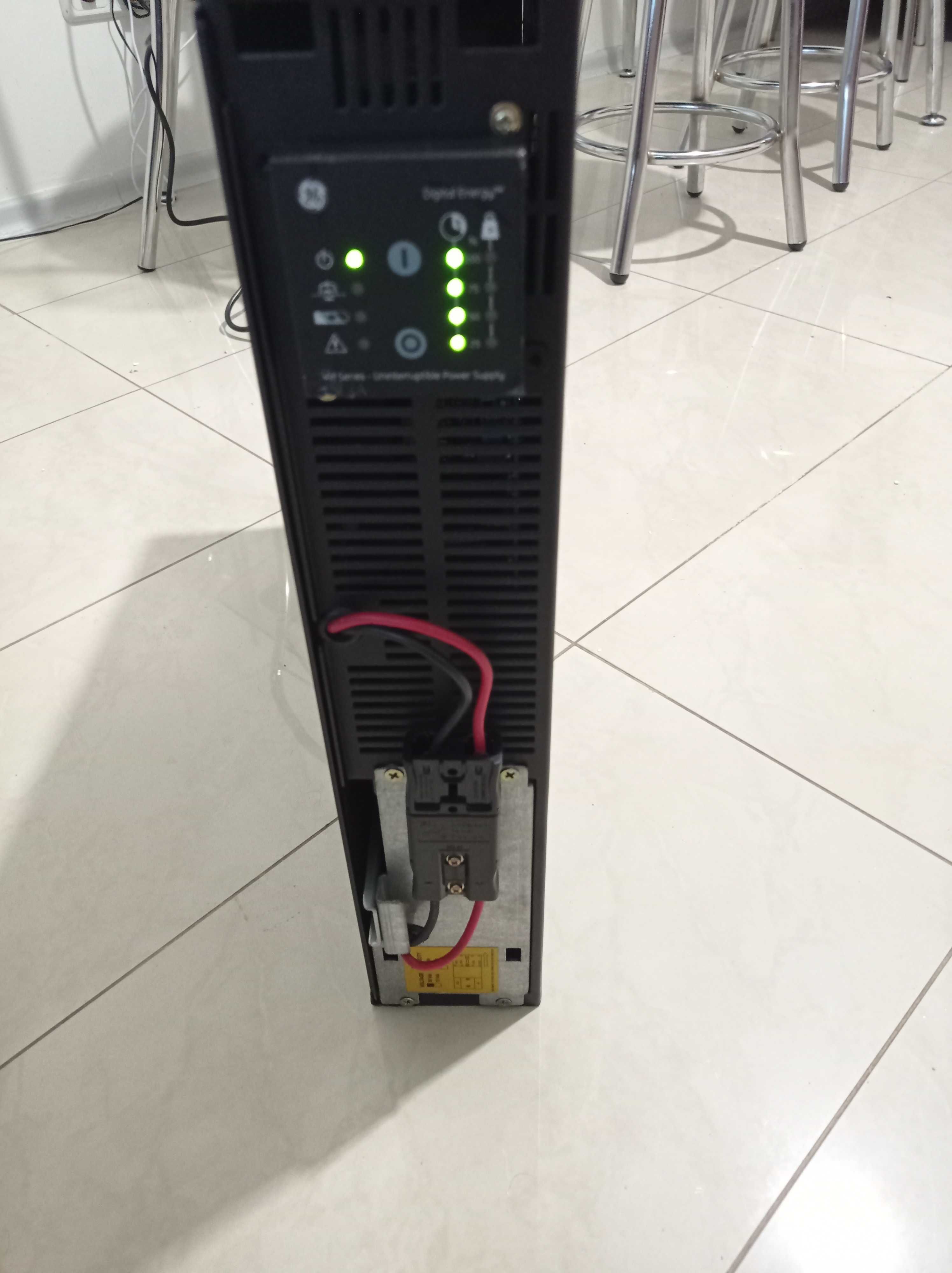 On-line ДБЖ General Electric VH 1000 (700W)