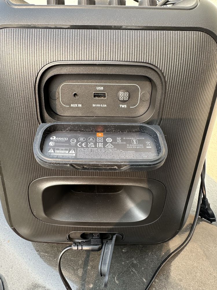 COL ALTA POTÊNCIA JBL PARTYBOX ENCORE