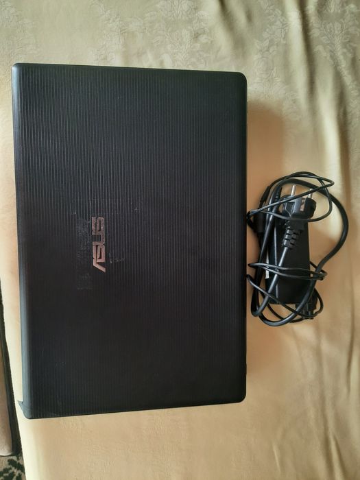 Portátil Asus X55U