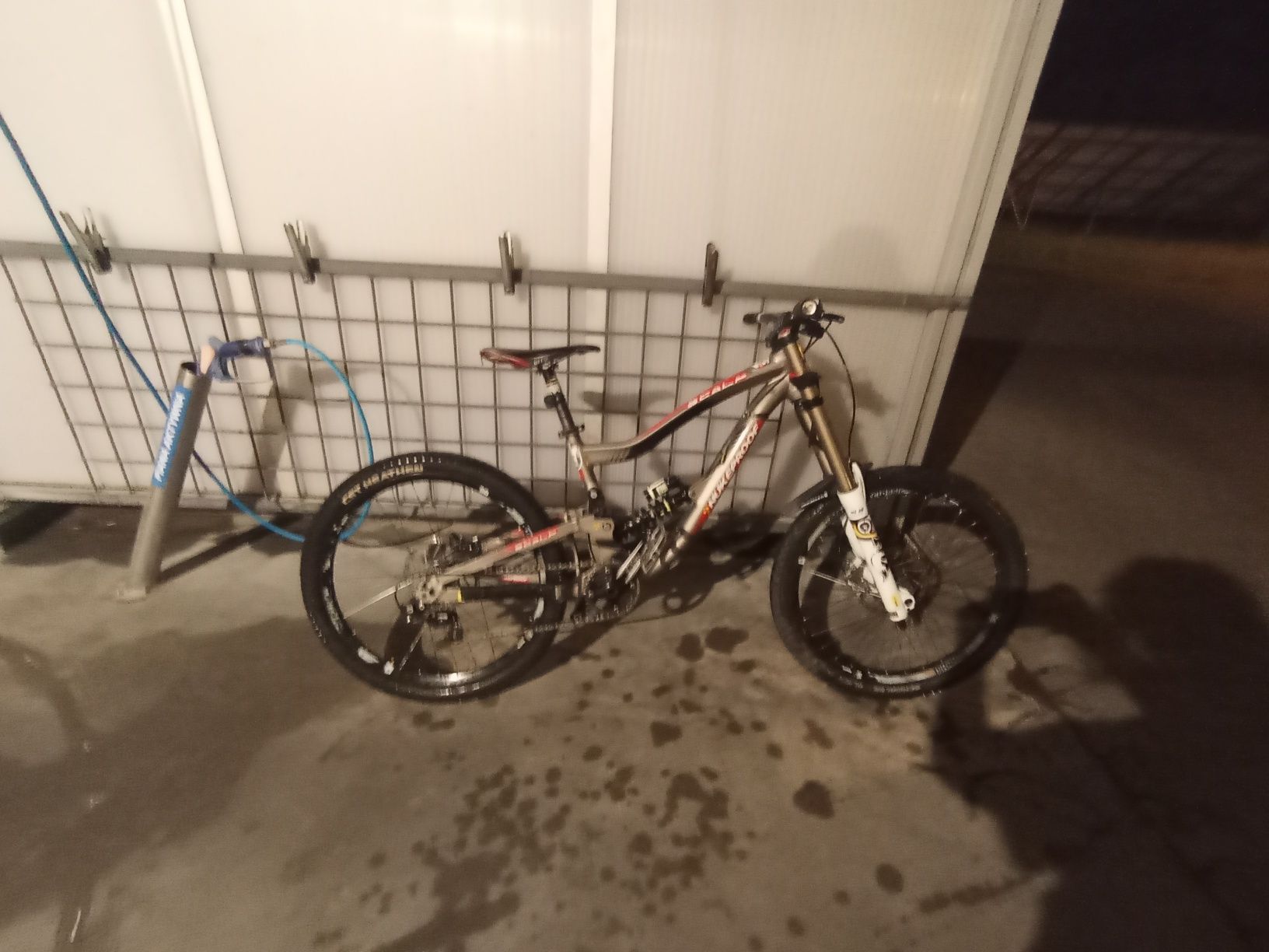 Nukeproof scalp 2014 roz.M(dh, Fox, rock shox)