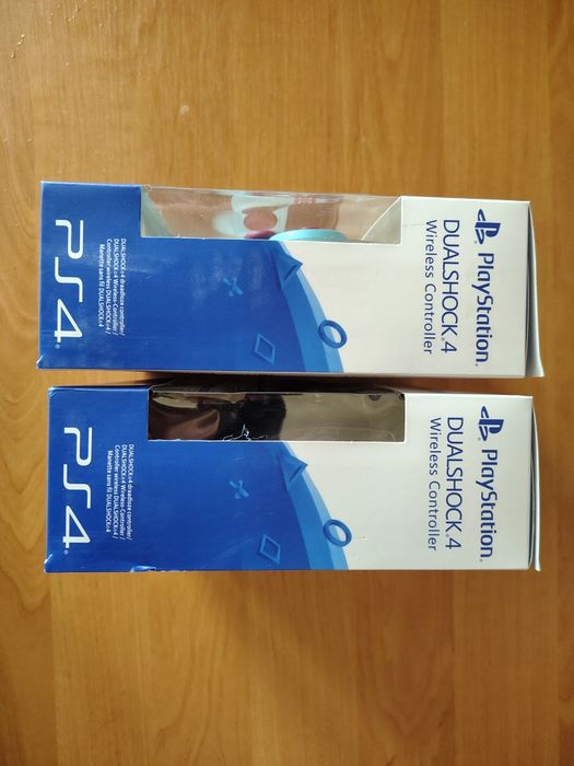 Playstation 4 DUALSHOCK 4 V2 Berry Blue