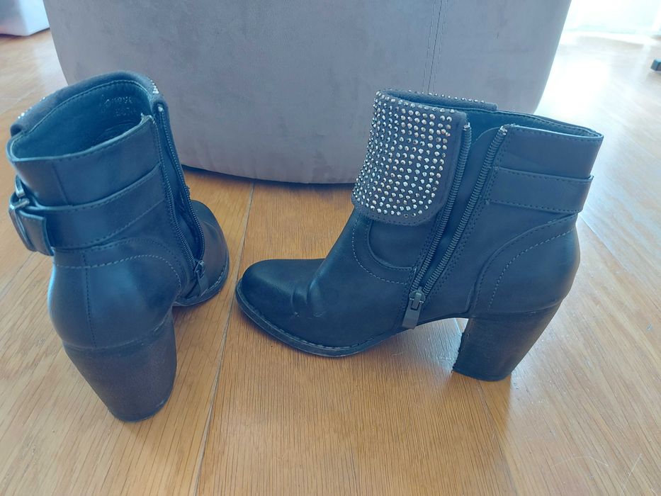 Bota cinza com brilhantes - nr.36