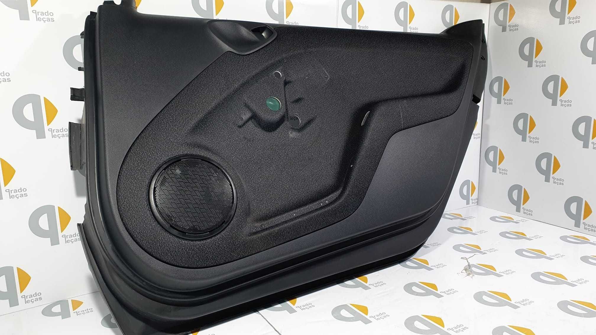 Painel forra porta direito Smart Fortwo 451 3g