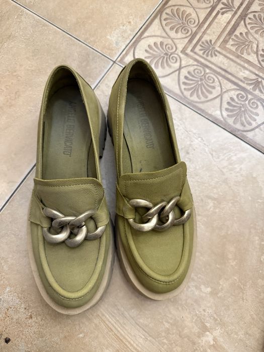 Туфлі в ідеальному стані