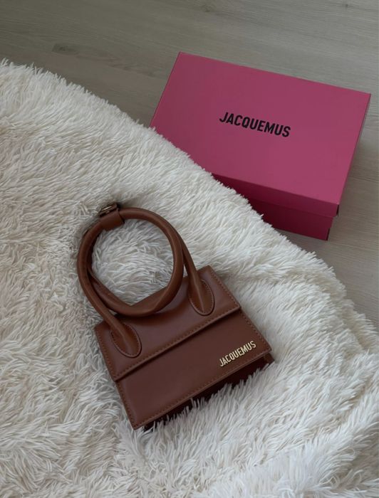 РОЗПРОДАЖ Ідеальної сумочки Jacquemus Eco-Leather