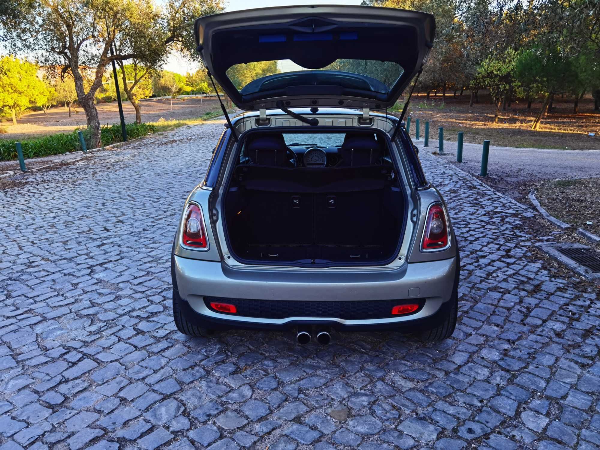 Mini Cooper S - R56 - 175HP -Iuc Antigo