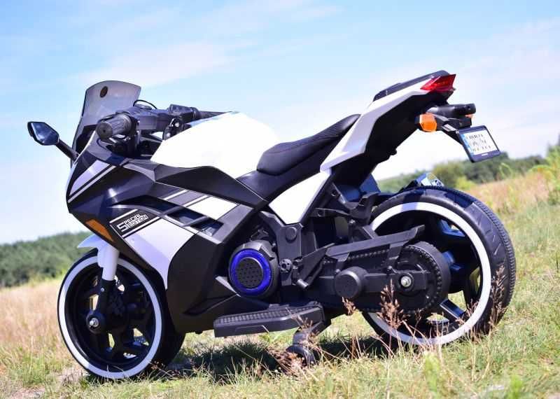 Autko motorek MEGA MOTOR ŚCIGACZ Exclusive na akumulator dzieci DLS07