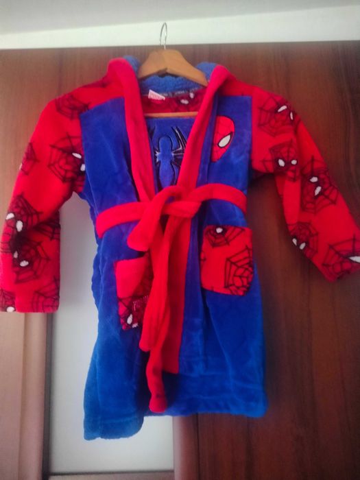 Szlafrok chłopięcy na 5 lat