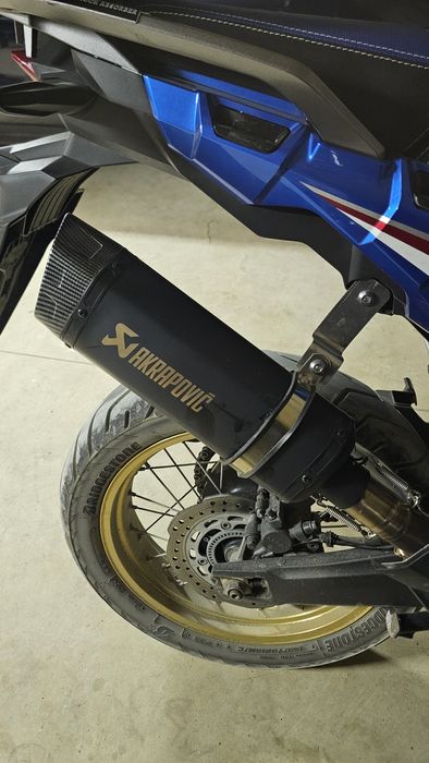 Ponteira de Escape akrapovic África twinn 1000