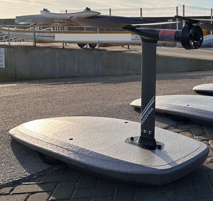 eFoil Waydoo PLUS model - prancha hydrofoil elétrica