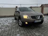 Nissan qashqai продам