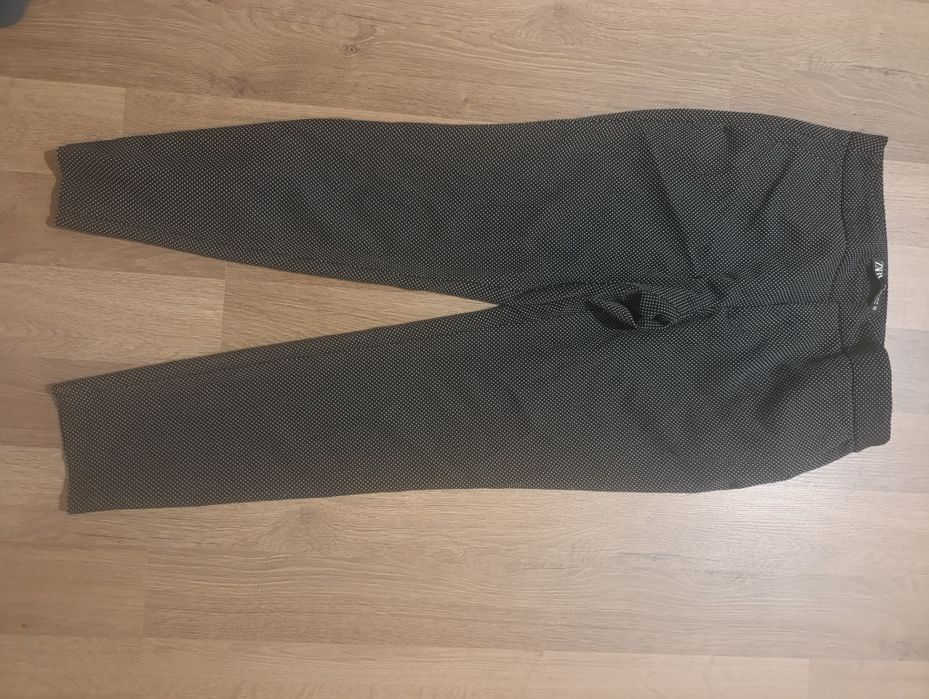 Світер H&M, і брюки Zara, розмір М, все в гарному стані