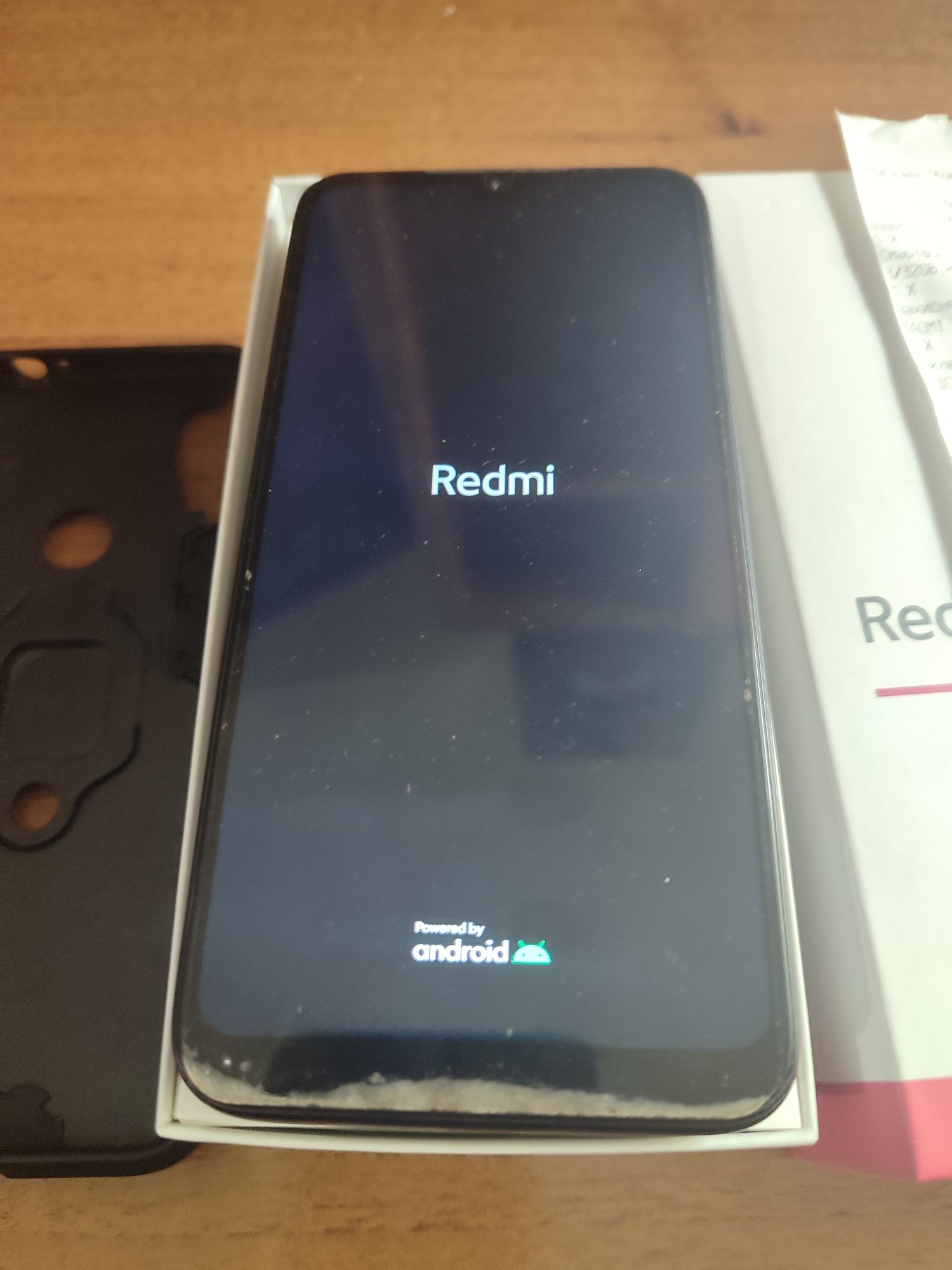 Продам телефон xiaomi redmi 7 3/32