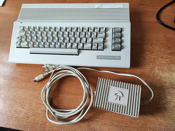 Commodore C64 + zasilacz sprawne, testowane