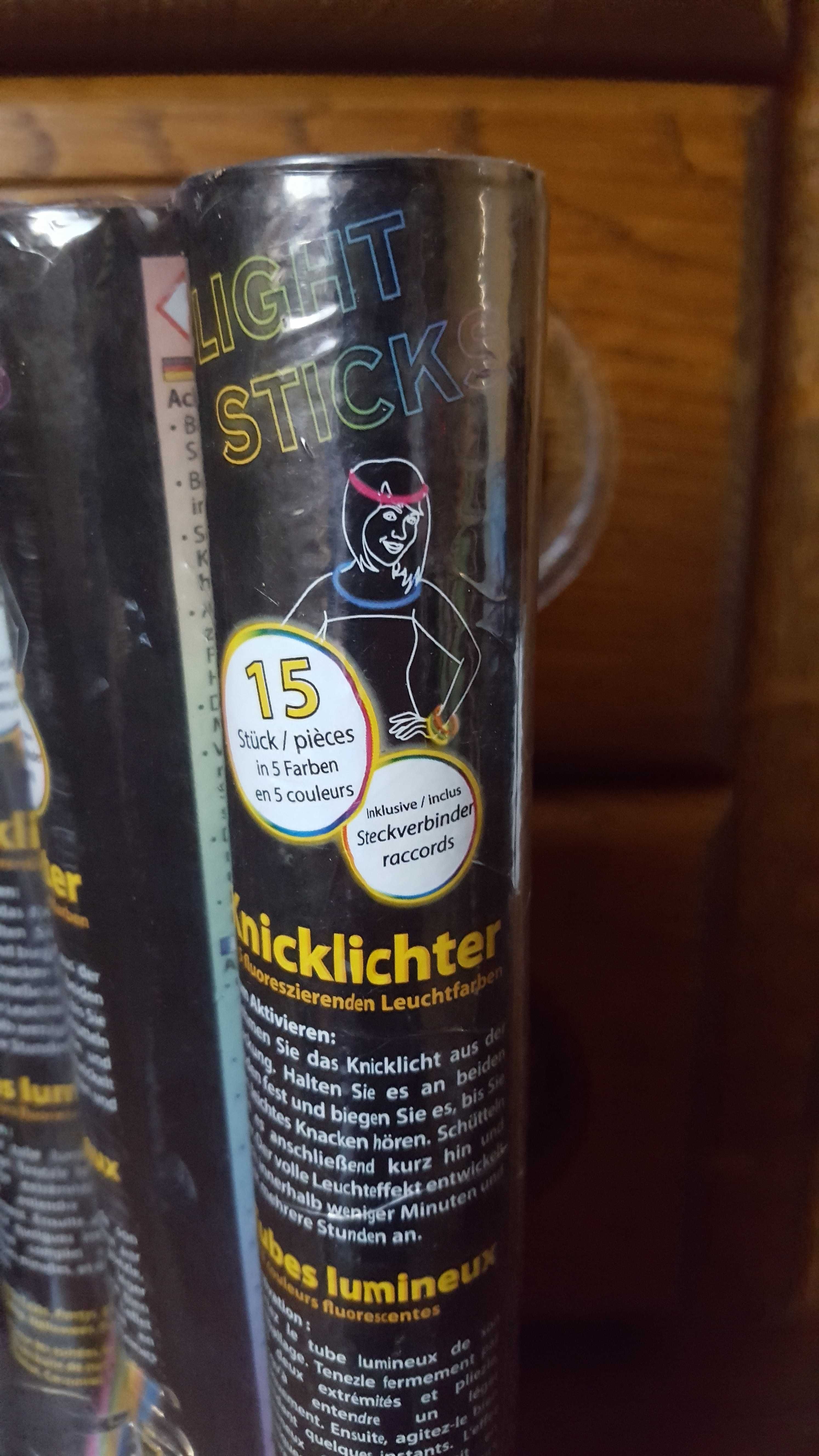 Świetliki Kolorowe Rurki świecące w ciemności Knicklichter Nowe