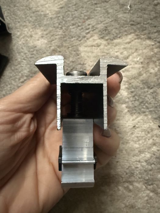 Кріплення для сонячних панелей в комплекті 30-42 ми Німеччина