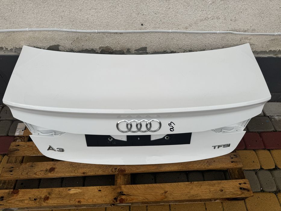 Кришка багажника audi a3 ляда ауди а3 ауді а3 a3 a3 8V кляпа