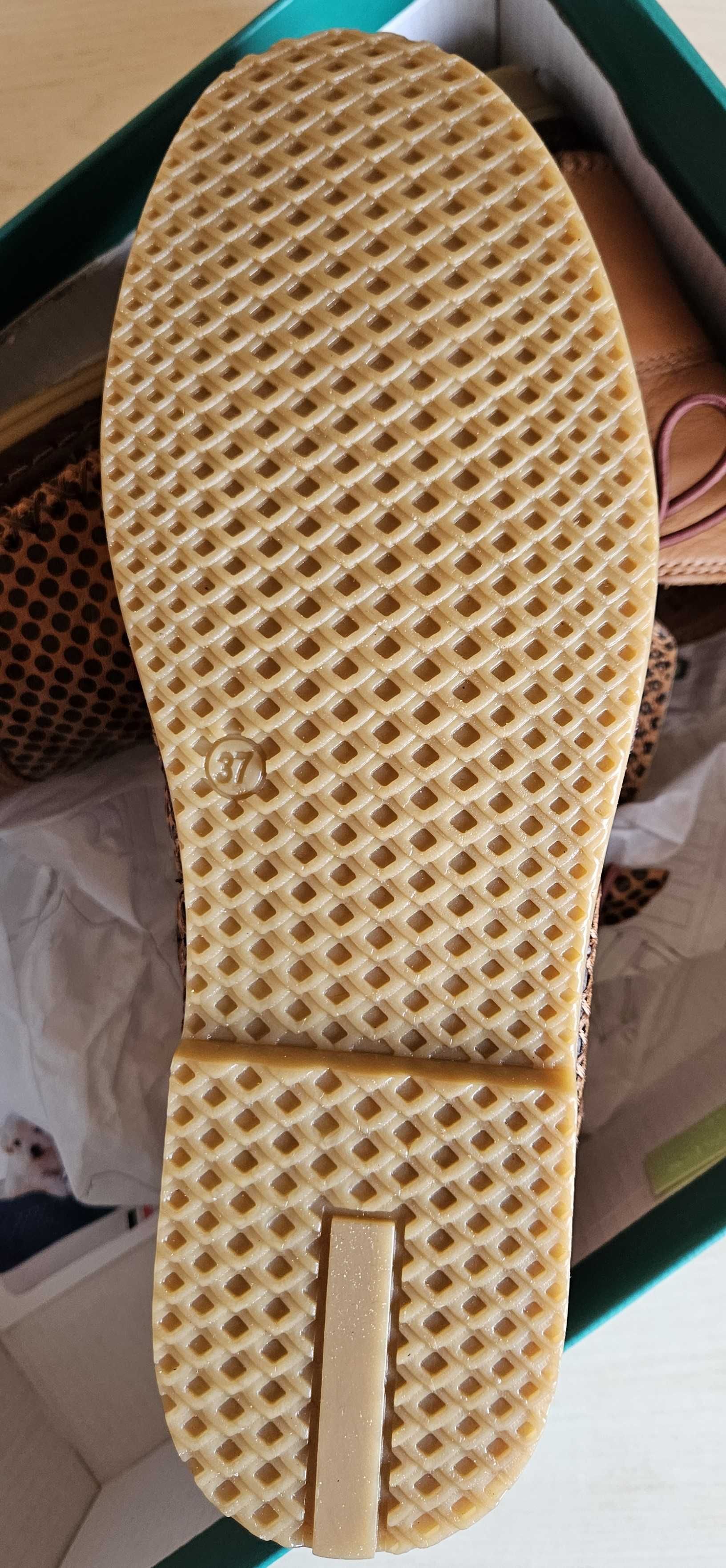 Buty damskie Manitu - nowe