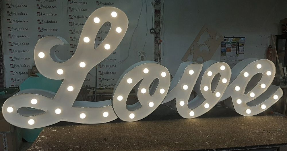Napis podświetlany LOVE ręcznie pisana czcionka 120 cm, certyfikat CE