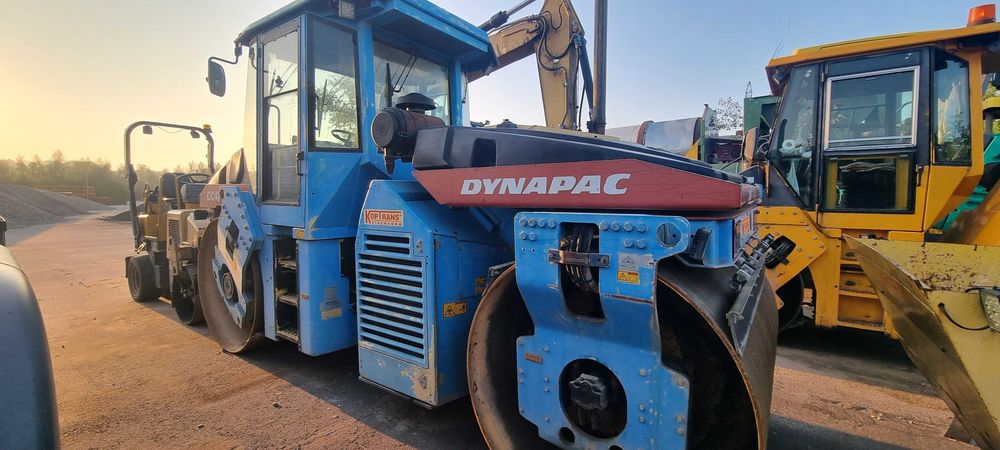 DYNAPAC CC 422HF  stal stal  walec drogowy do asfaltu