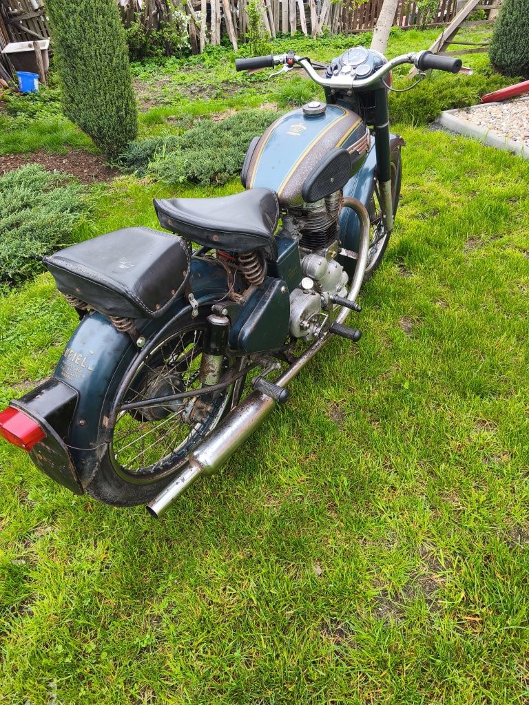 Royal enfield zabytkowy