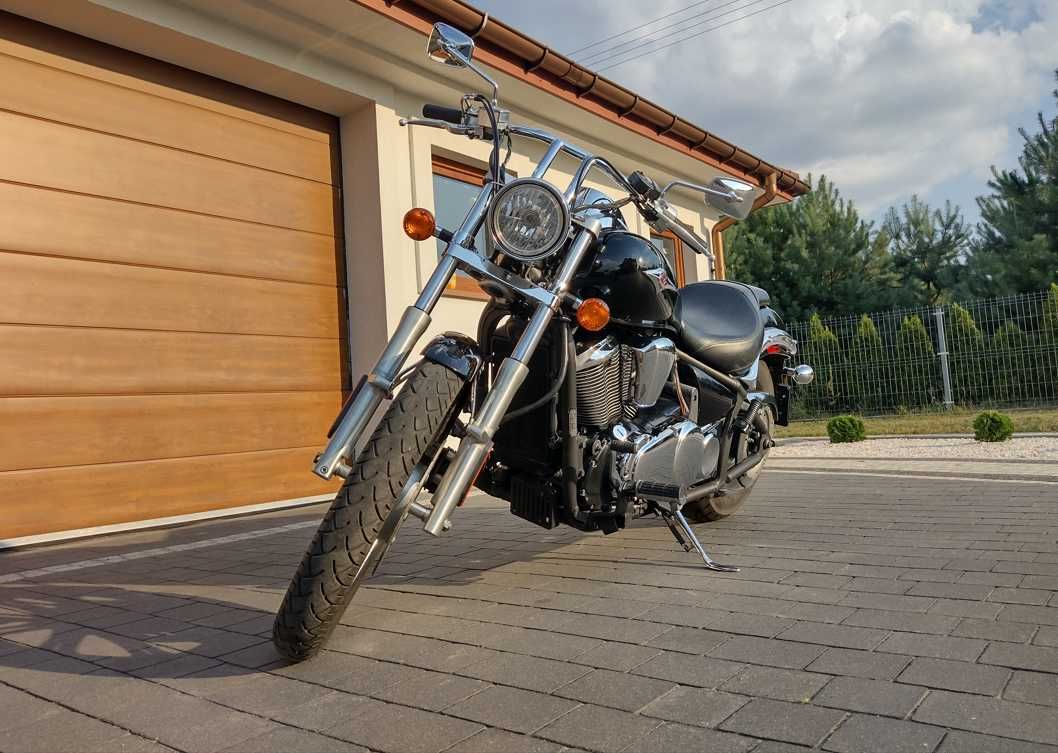 Kawasaki Vulcan VN 900 Custom