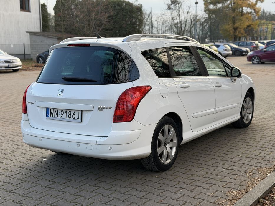 Peugeot 308sw 1.6 e-Hdi 120km. EURO 5, 2012r. Panorama.