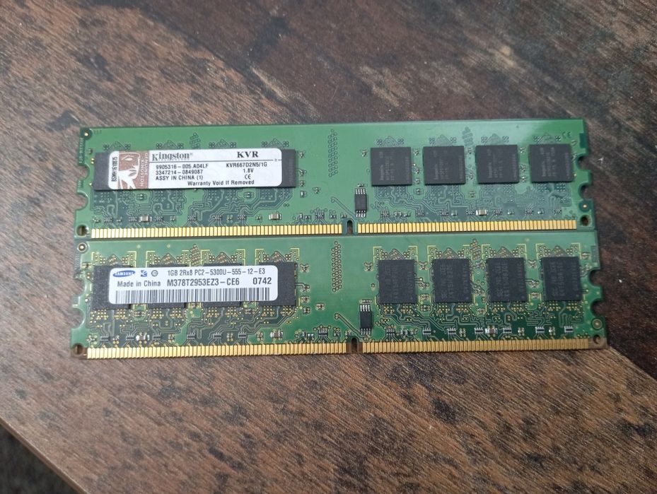 2x Ram DDR2 1gb 600hz