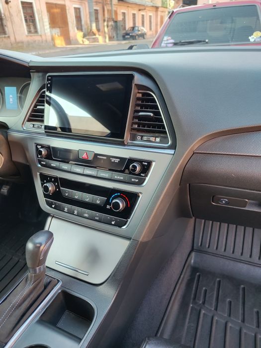 Hyundai sonata sport