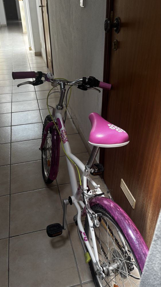 Bicicleta Menina Rosa otimo estado