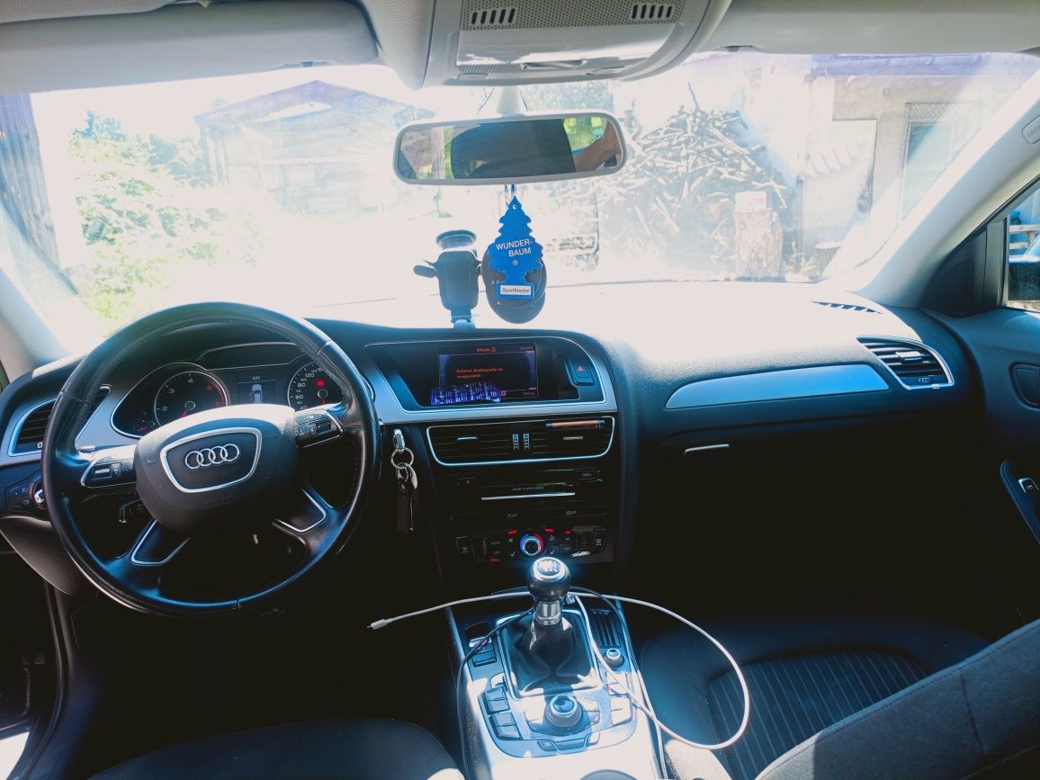 Audi A4 B8 AVANT