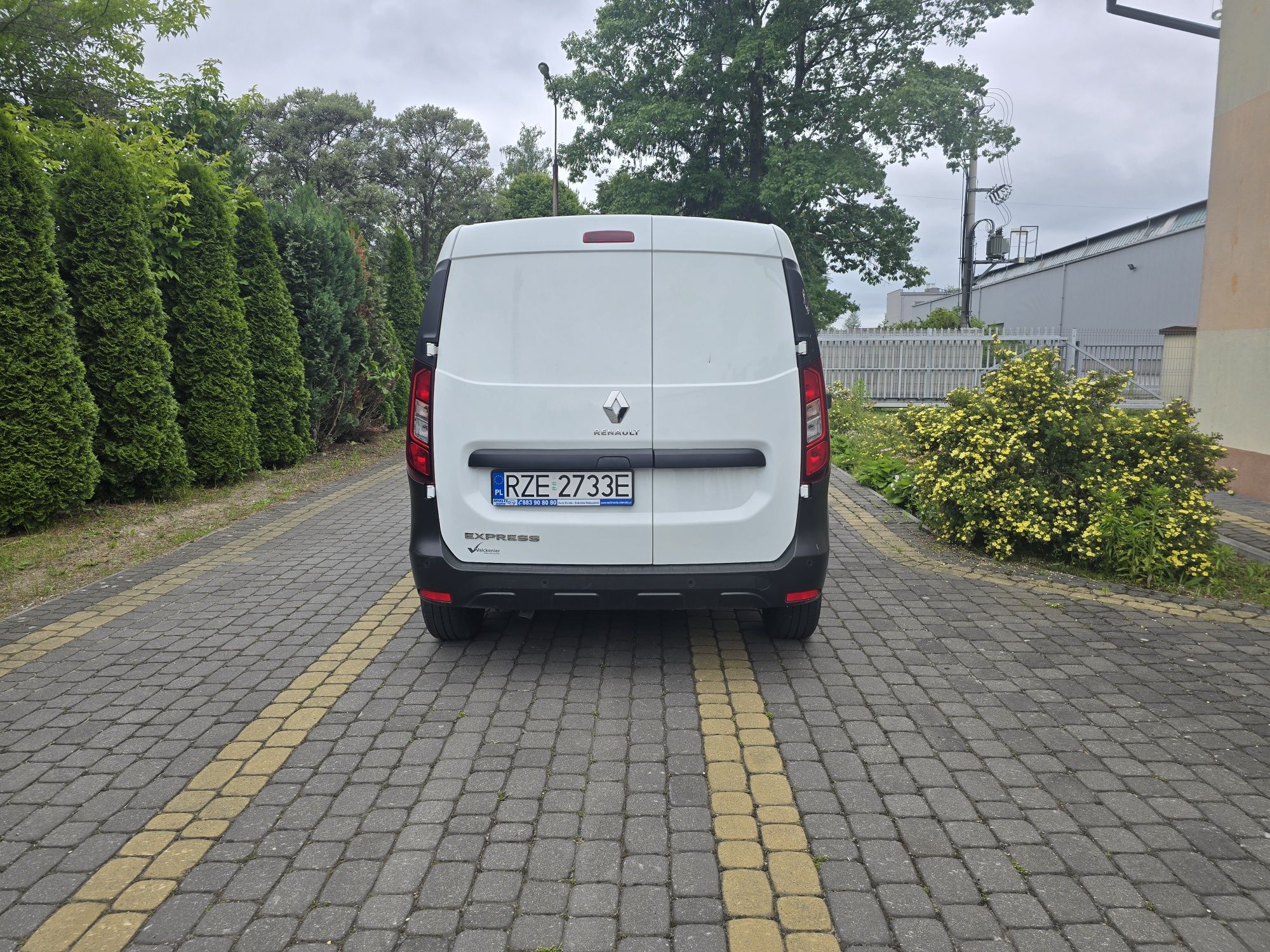 Renault EXPRESS 1,33 Tce Mały przebieg 49tyś. FULL OPCJA
