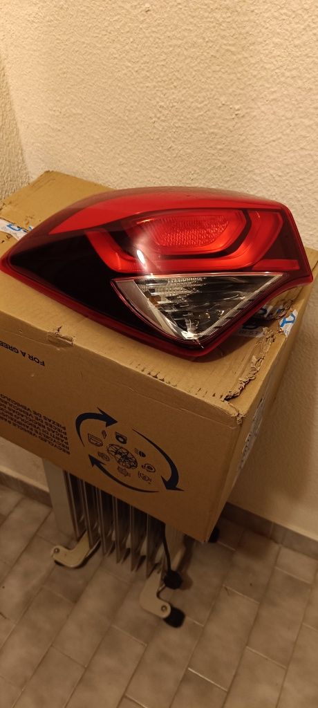 Farol esquerdo Hyundai