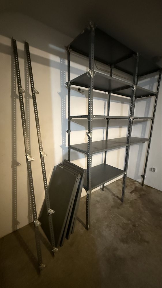 Estante em metal (3 modulos 2,50x1,00x0,50)