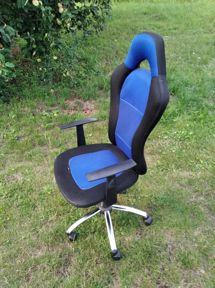 Tanio sprzedam fotel obrotowy za 30 zł