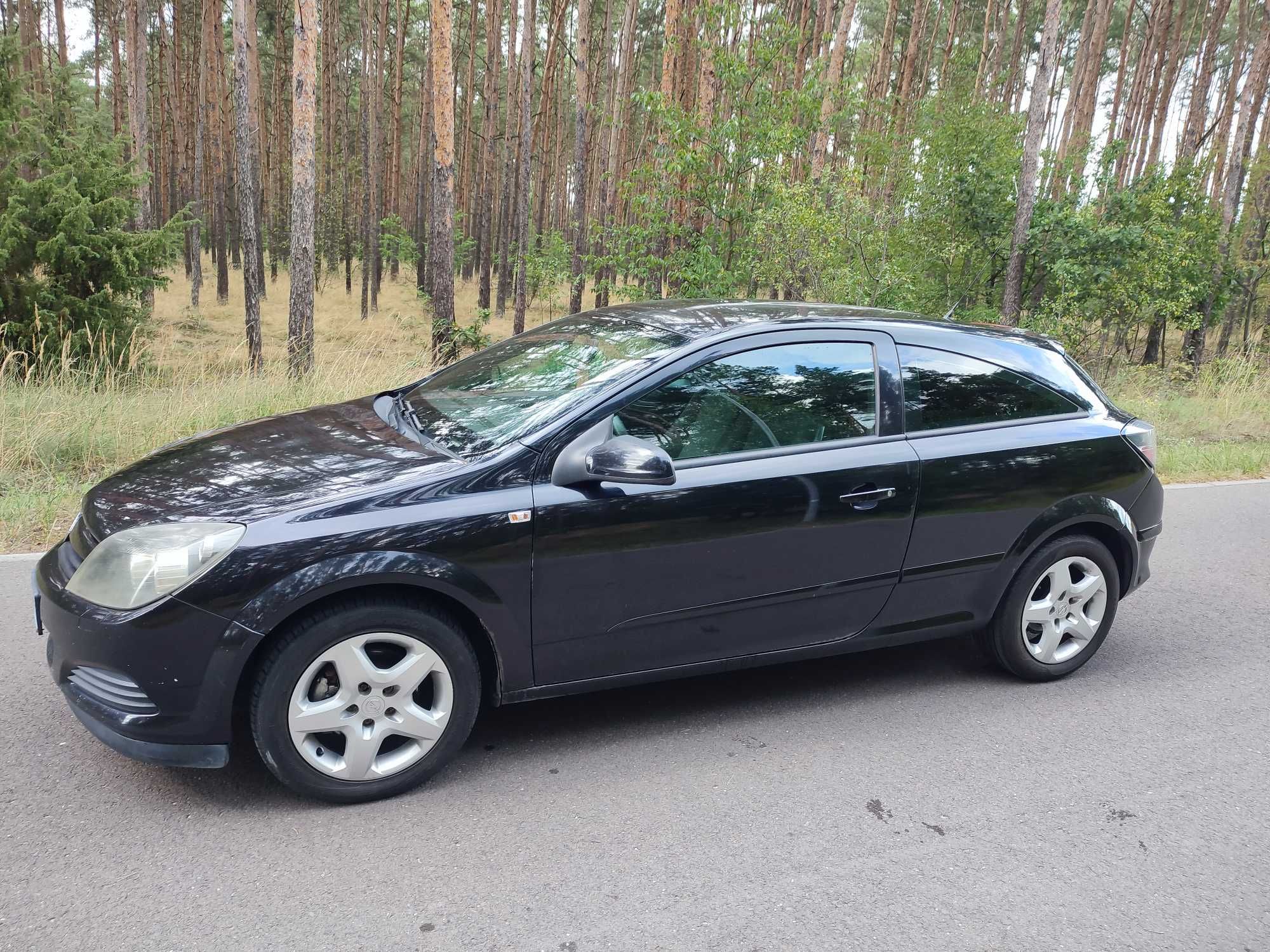 Opel Astra GTC 1.7 CDTI 2005r