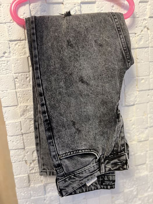 Жіночі джинси мом