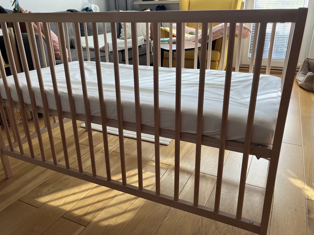 Łóżeczko niemowlęce IKEA SNIGLAR + materac