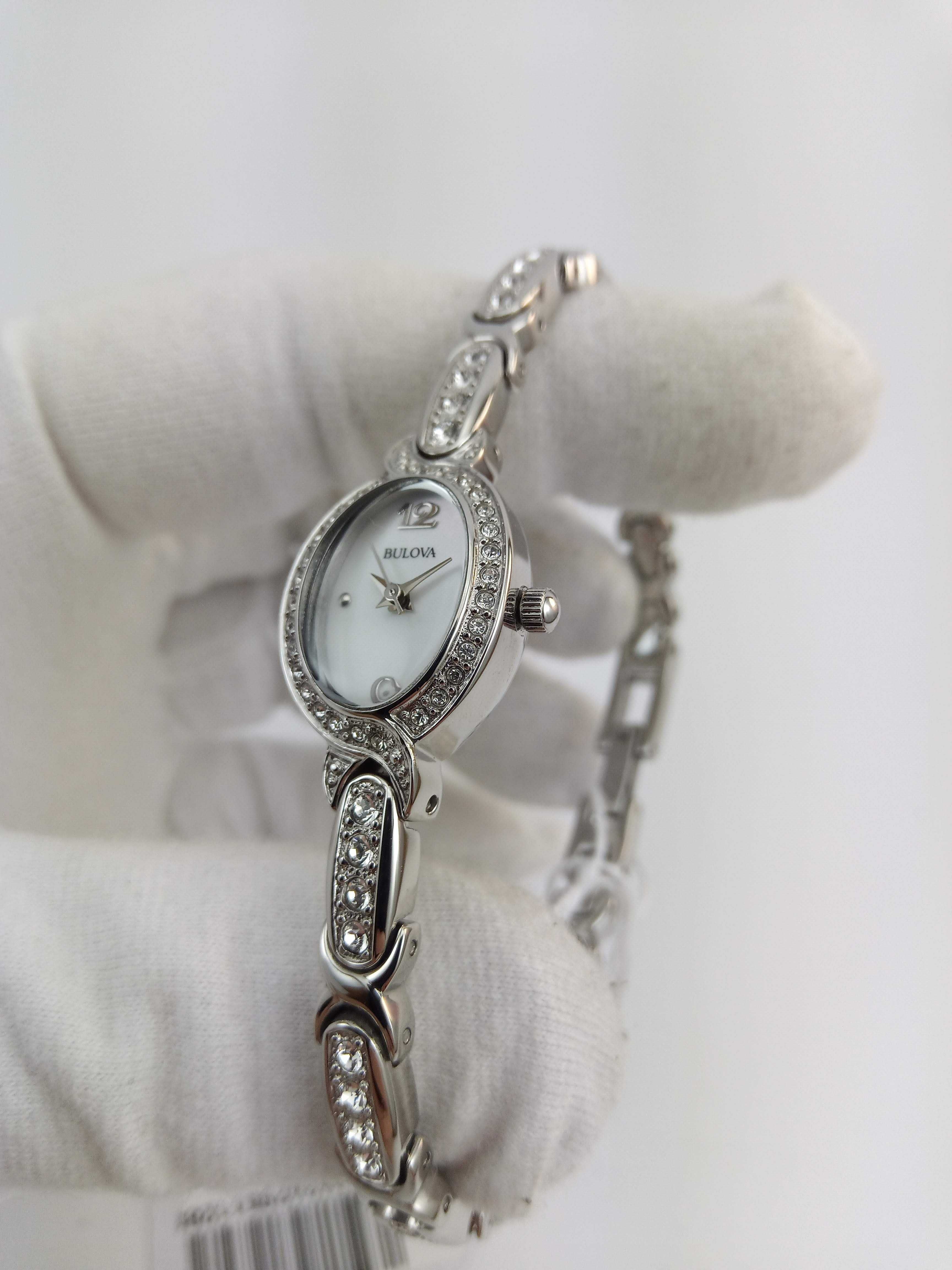 Женские часы камни Swarovski Bulova 96L199. Идеальный подарок девушке