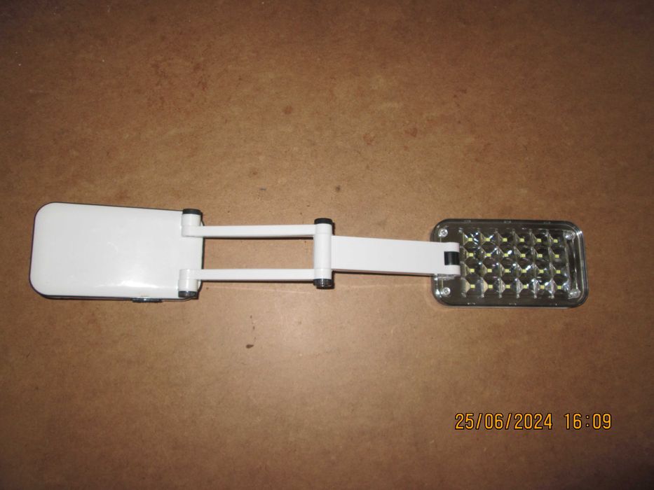 светильник - фонарь с аккумулятором