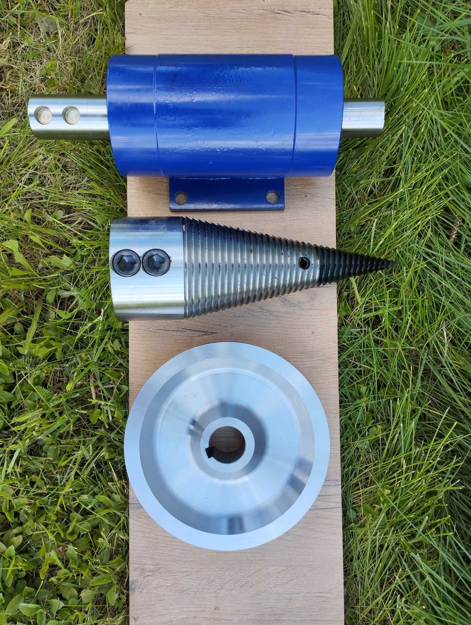 Łuparka świdrowa z kołem pasowym /stożek do łupania 100mm / wałek 40mm