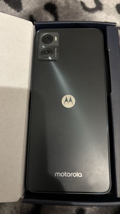 Motorola e22i - 64gb (NOVO) vendo ou troco
