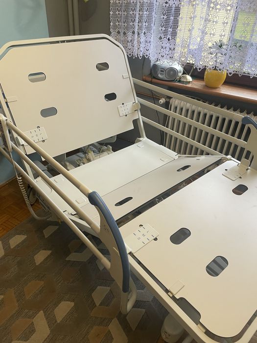 Łóżko rehabilitacyjne/szpitalne Hill-Rom serii 900