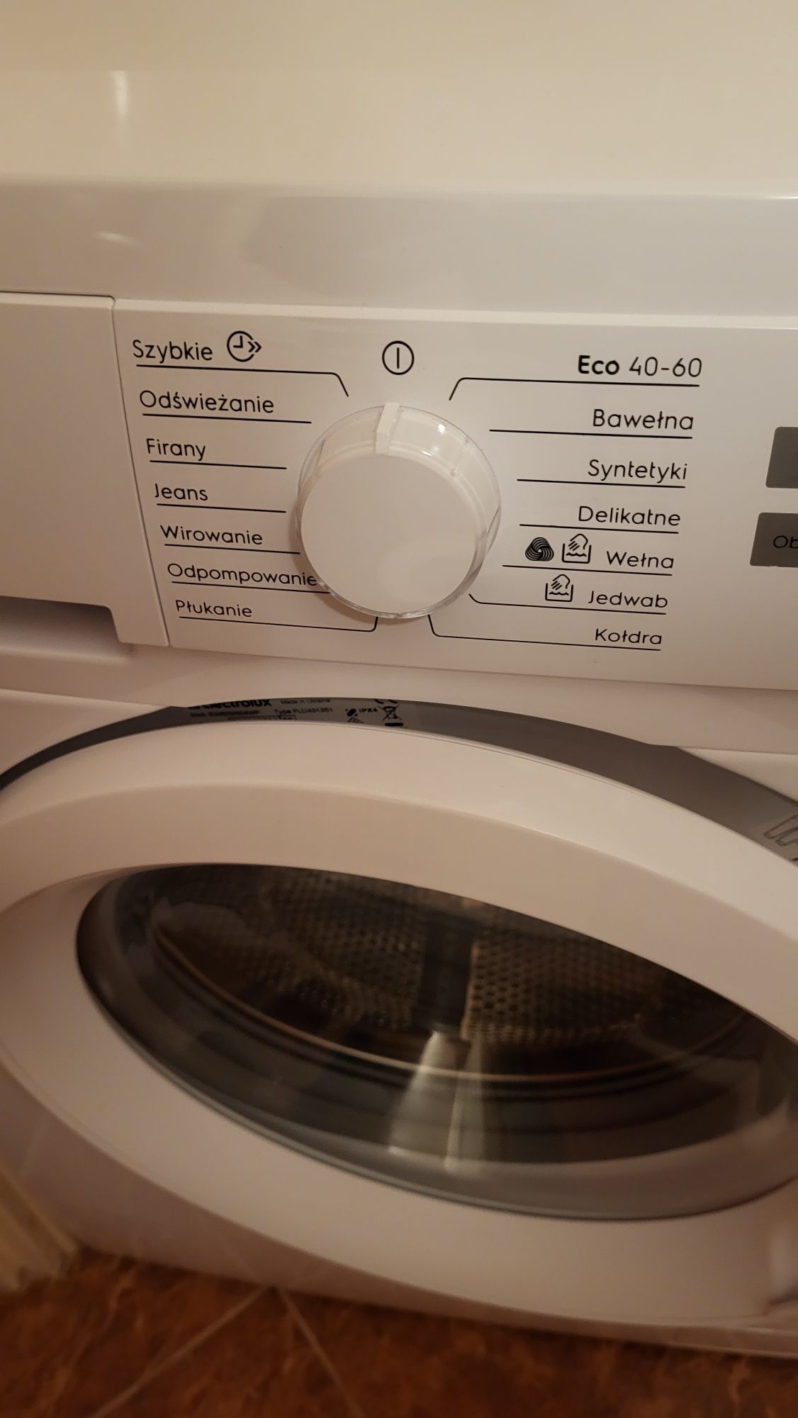 Pralka Electrolux 4kg Sensi care system