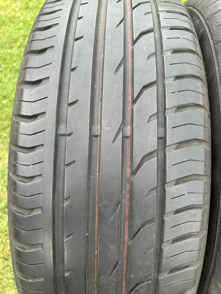 Opony letnie 215/55 R18 w bardzo dobrym stanie