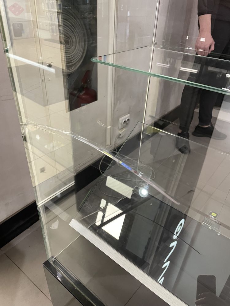 Продам торговый островок 1,8м*3м
